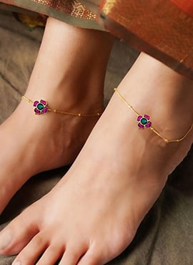 Gold Kundan Work Floral Anklets