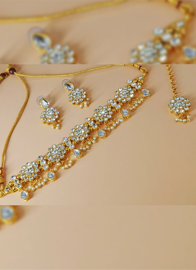 Gold N White Choker Set