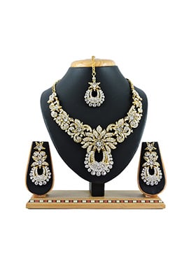 Gold N White Necklace Set