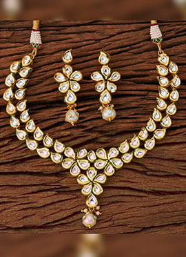 Gold N White Necklace Set