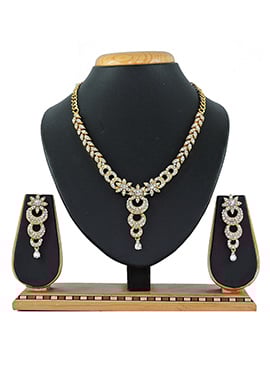 Gold N White Necklace Set