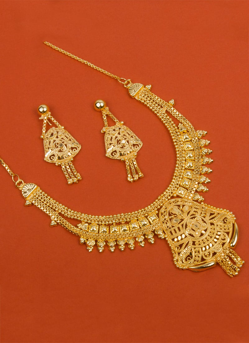 Gold Necklace Set