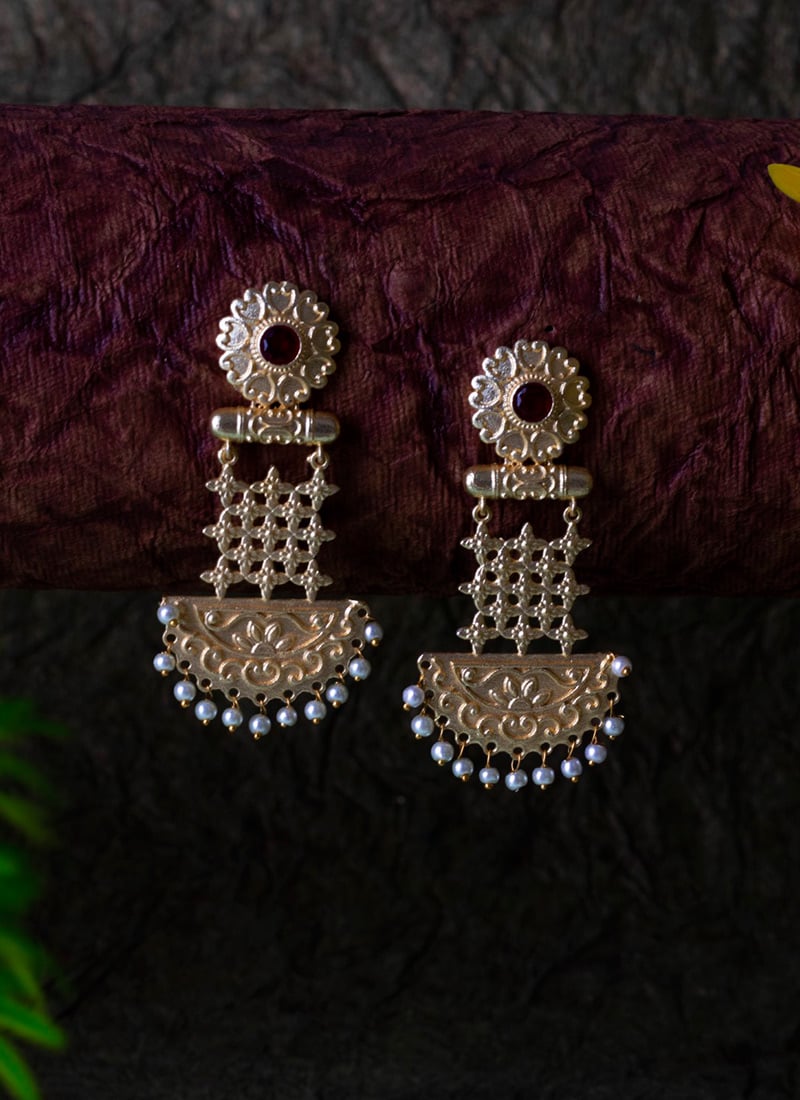 Gold Plated Kundan And Beads Danglers Festive Wear