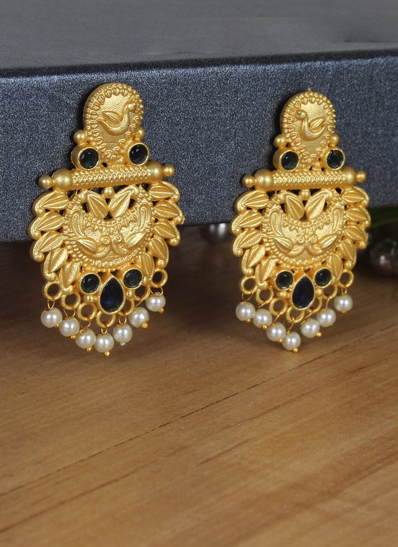 Gold Plated Kundan And Beads Danglers Festive Wear