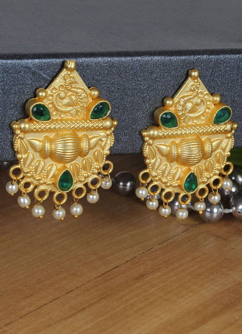 Gold Plated Kundan And Beads Danglers Festive Wear