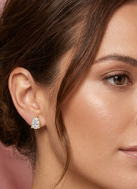 Golden 925 Sterling Silver Stud Earrings With Luxe Moissanite Design