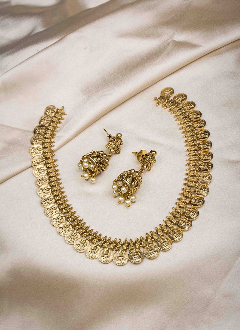 Golden Enchant Choker