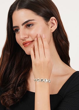 Golden Kundan And Beads Bracelet