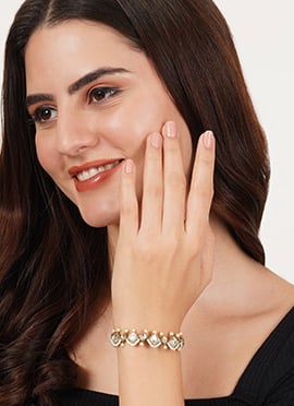 Golden Kundan And Beads Bracelet