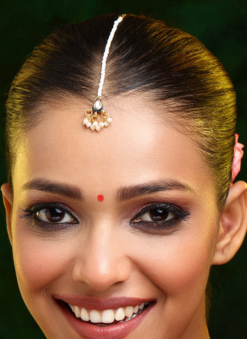 Golden Kundan And Beads Mangtikka Festive Wear