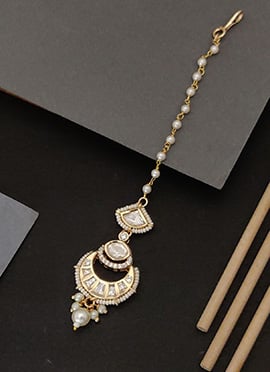 Golden Kundan And Beads Regal Mangtikka