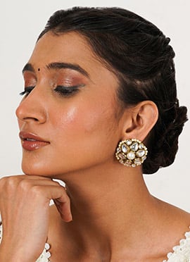 Golden Kundan And Beads Studs