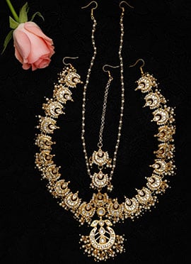 Golden Kundan With Moti And Beads Matha Patti