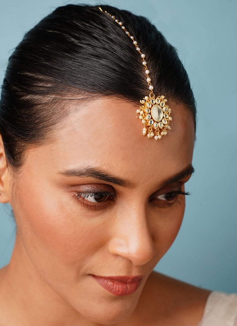 Golden Plated Kundan And Beads Work Mangtikka