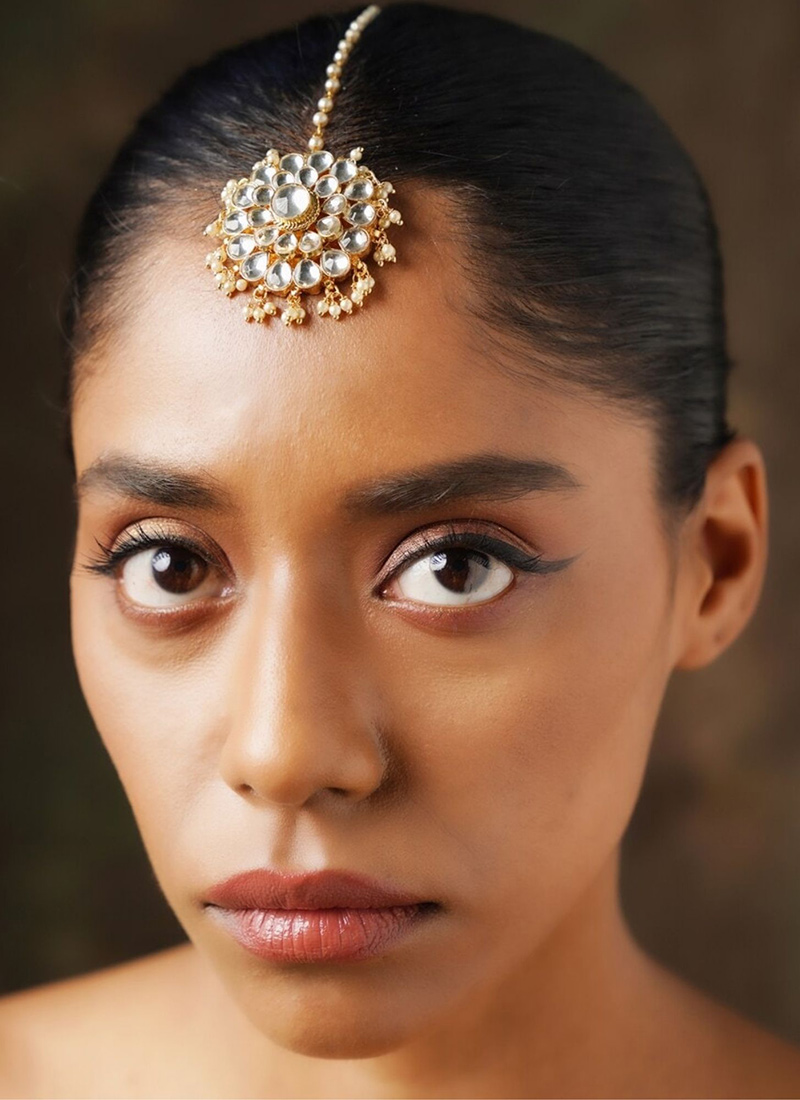Golden Plated Kundan And Beads Work Mangtikka Festive Wear
