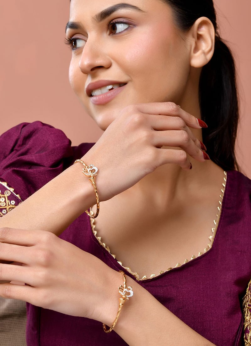 Golden Stone Butterfly Motif Bangle Set For Women Festive Wear