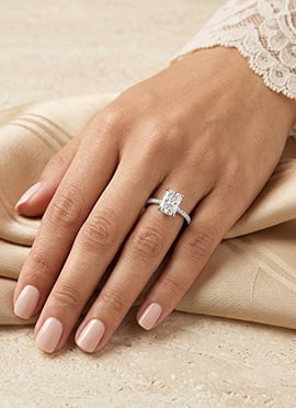 Graceful 925 Sterling Silver Moissanite Ring