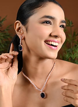 Graceful Blue American Diamond Stone Kundan Necklace