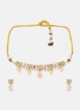 Graceful Peach Kundan Pearl Choker