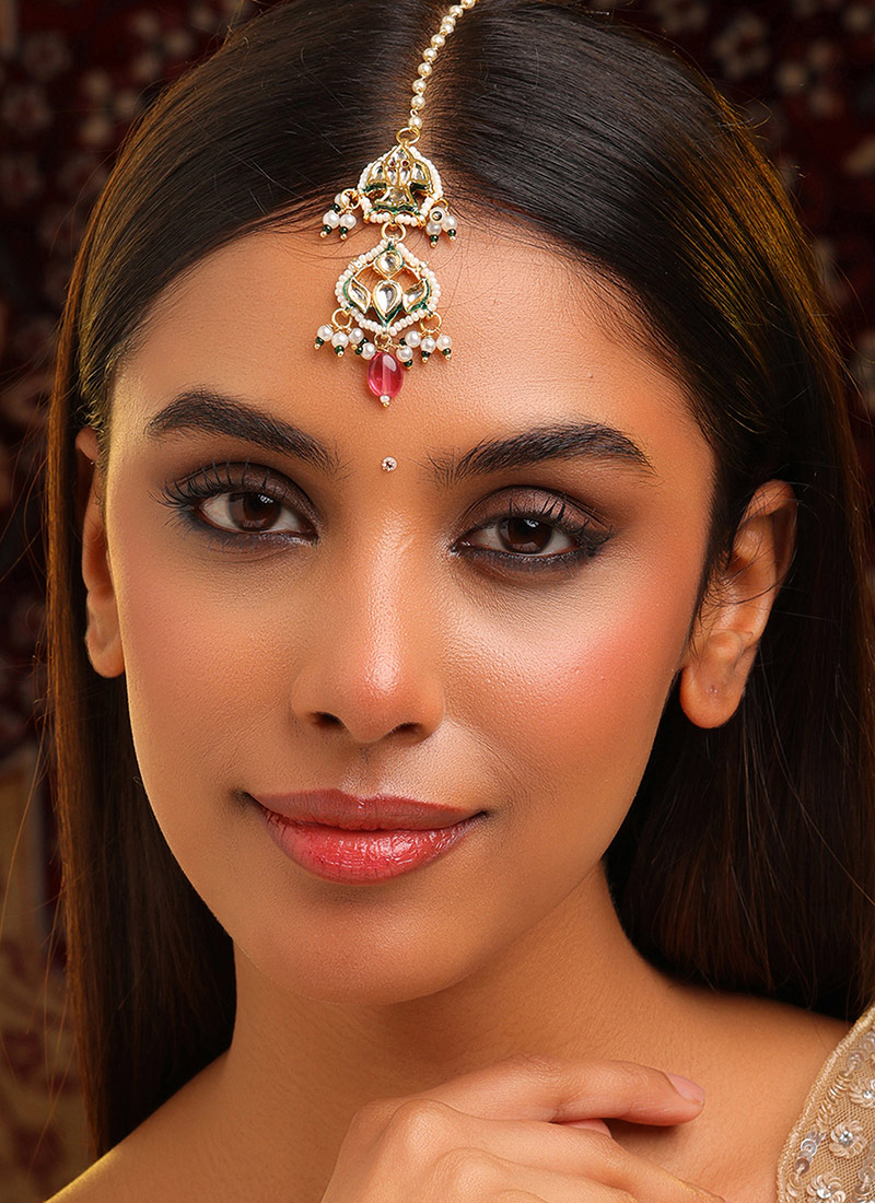 Graceful Pink Brass Kundan Beads Mangtikka Wedding Wear