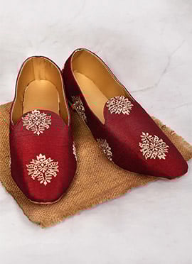 Graceful Red Dupion Silk Embroidered Mojri