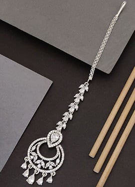 Graceful Silver Kundan Stones American Diamond Mangtikka