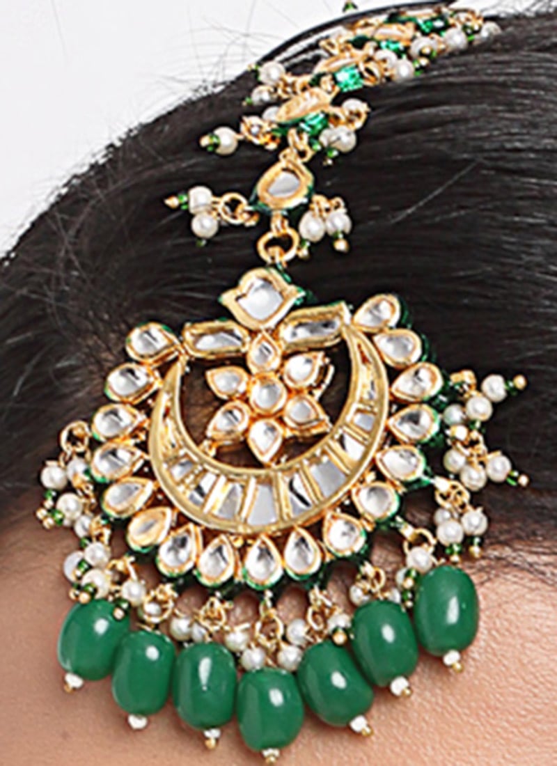 Green Alloy Mangtikka Party Wear