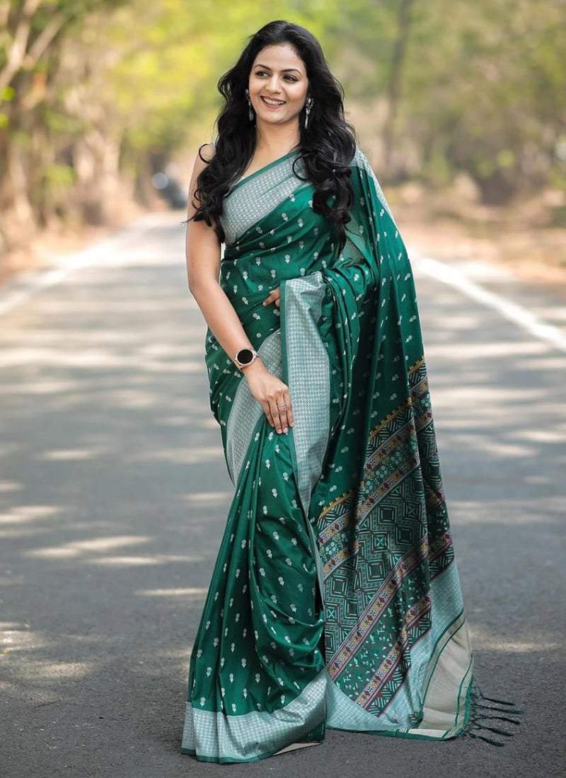 Green Banarasi Silk Jacquard Saree Festive Wear