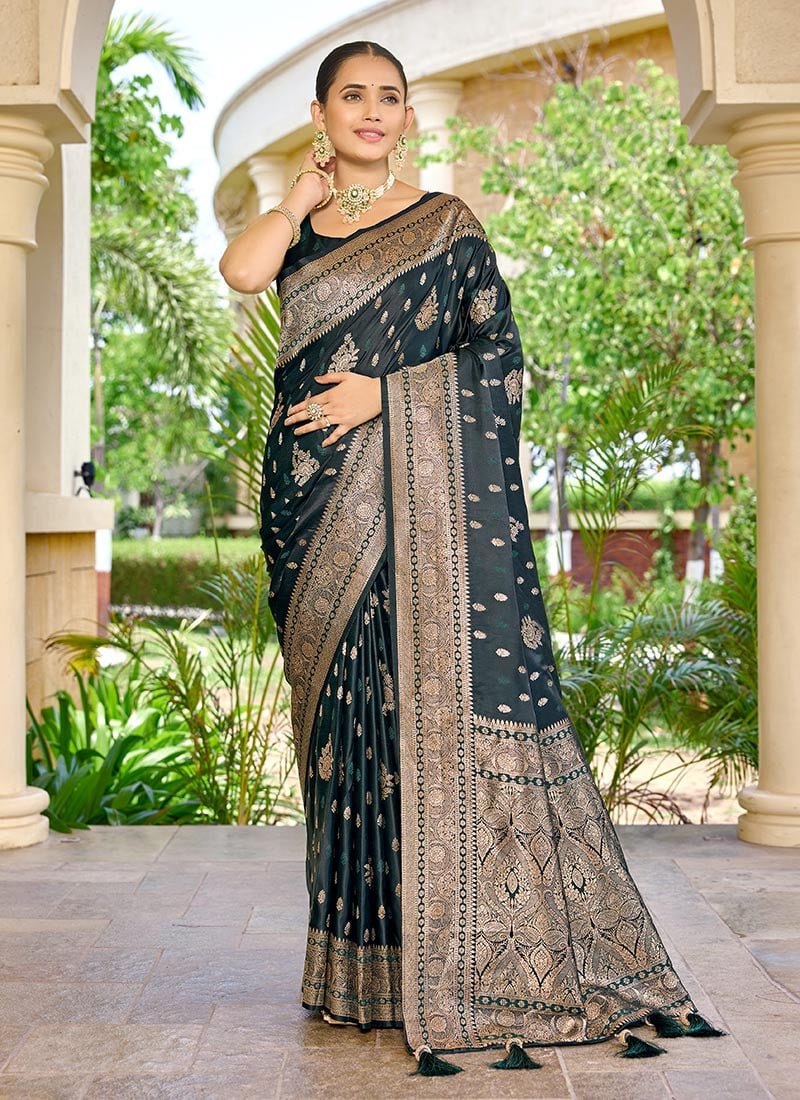 Green Banarasi Silk Jacquard Woven Elegant Saree Festive Wear