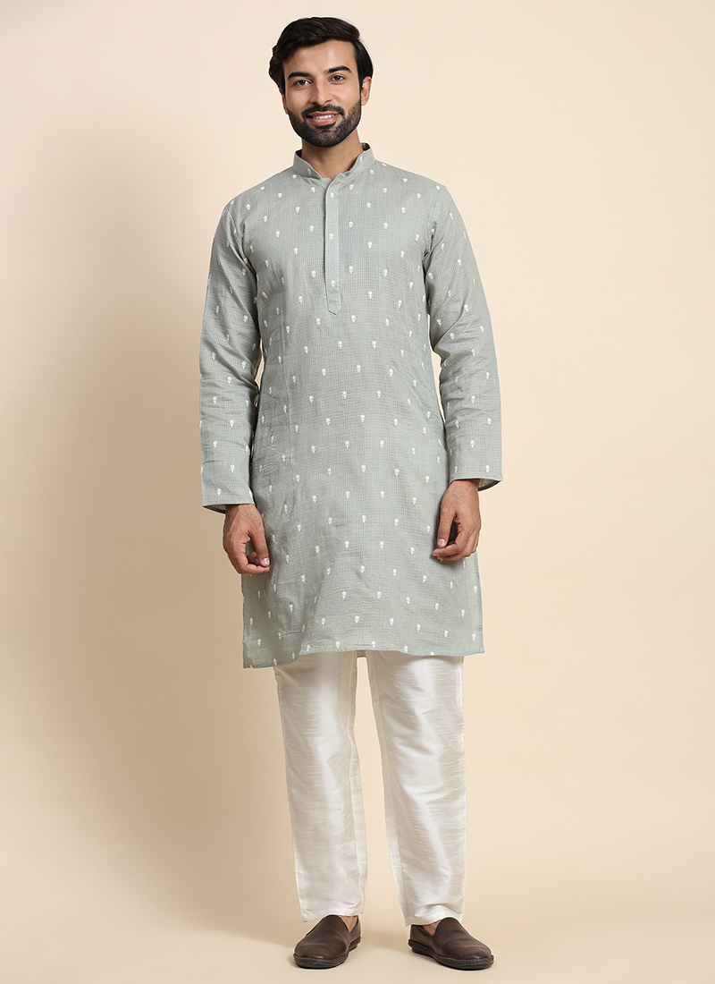 Green Blended Cotton Embroidered Kurta