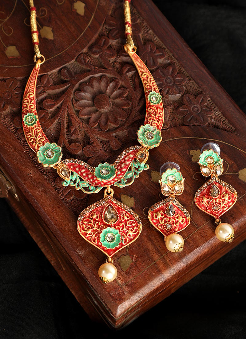 Green Floral Enamel Teardrop Pearl Gold Plated Necklace Set