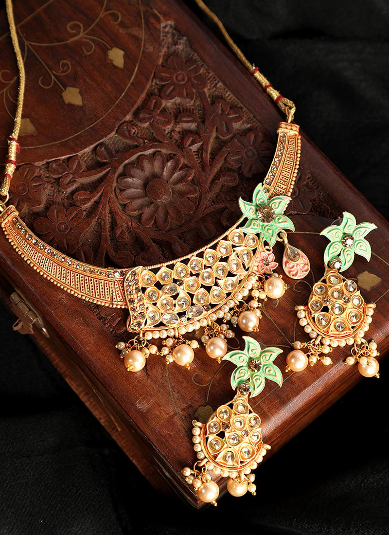 Green Floral Kundan Pearl Gold Plated Stunning Necklace Set