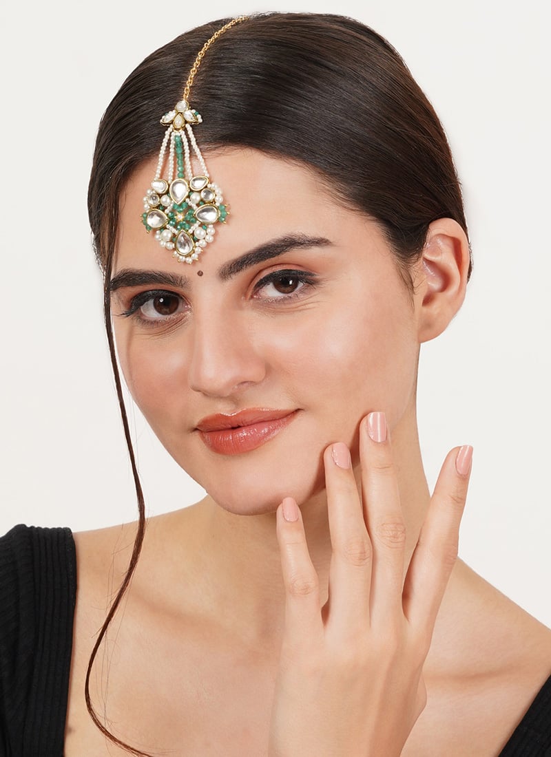 Green Gold Plated Kundan And Beads Mangtikka Festive Wear