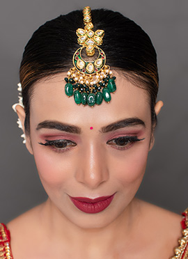 Green Kundan Mangtikka