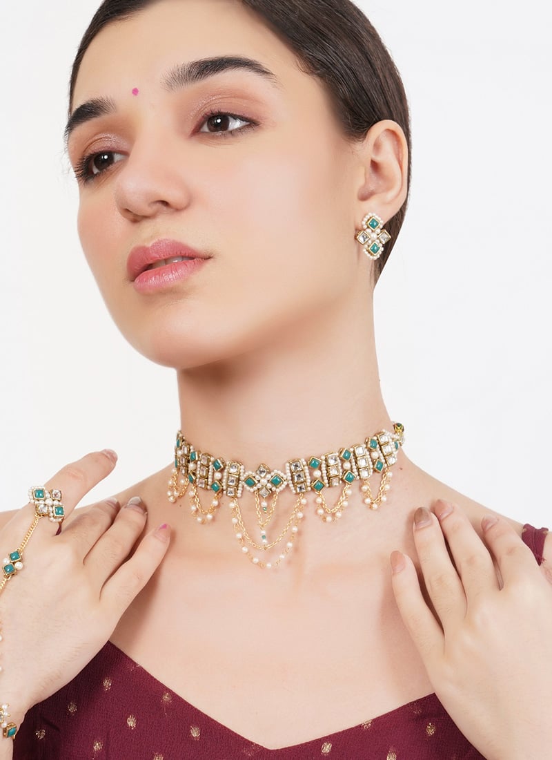 Green Kundan And Beads Adorned Choker Set With Earrings Festive Wear