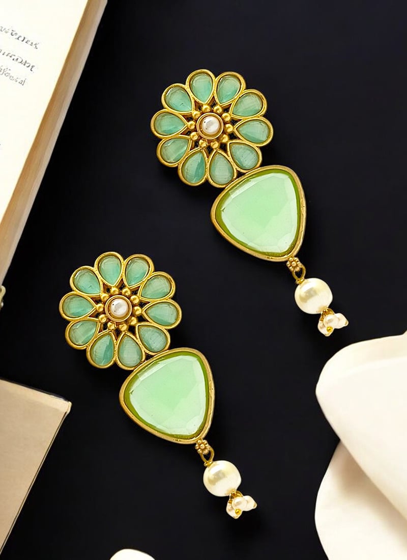 Green Kundan And Beads Adorned Danglers Festive Wear