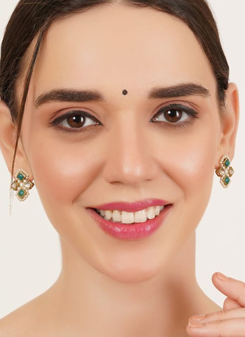 Green Kundan And Beads Adorned Drops Festive Wear