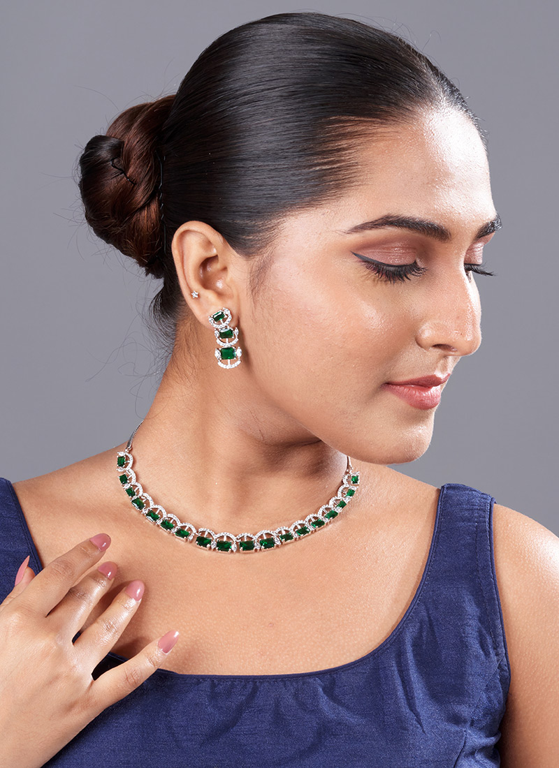 Green Kundan And Stone Work Necklace Festive Wear