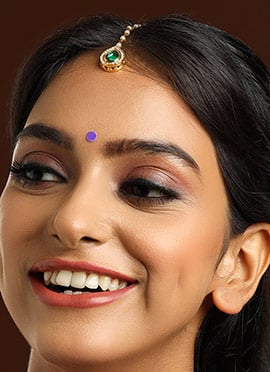 Green Kundan Beaded With Stone Mangtikka