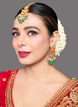 Green Kundan Drop Earrings