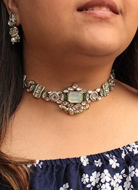 Green Kundan Moti And Beads Choker