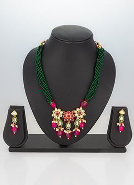 Green Kundan Moti And Beads Necklace