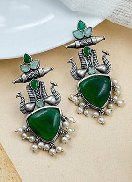 Green Kundan Motif StatementBeautuful Dangler Earrings