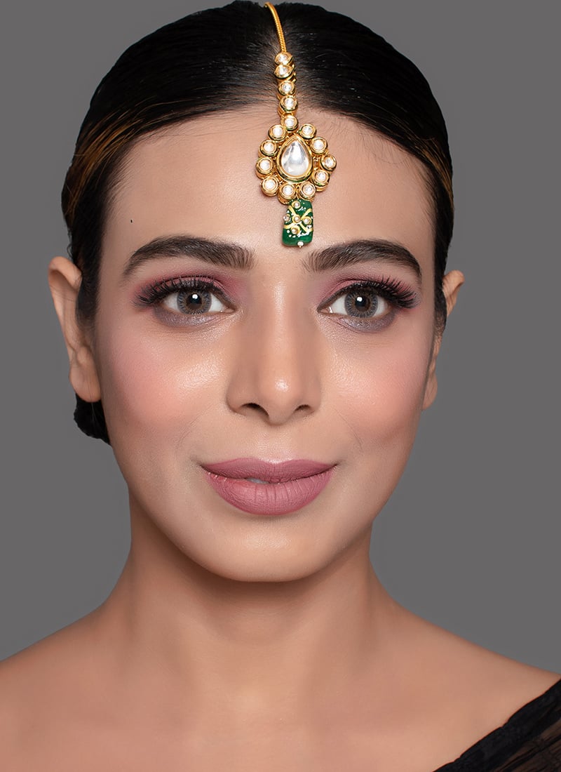 Green Kundan N Bead Mangtikka Party Wear