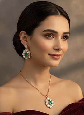 Green Kundan Pendent Set