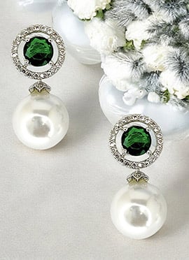 Green Kundan Stones And Moti Stud