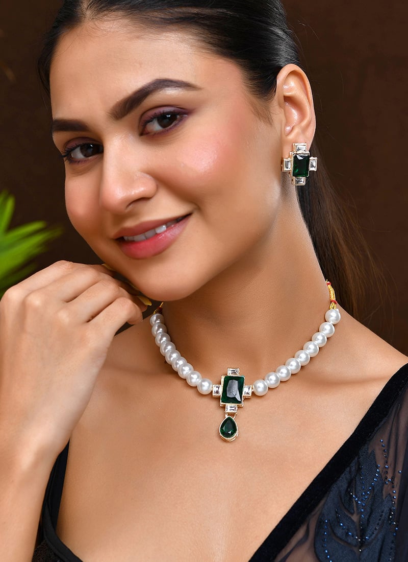 Green Necklace With Kundan Moti Wedding Wear