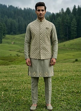 Green Silk Thread Embroidered Sequins Bandi Set