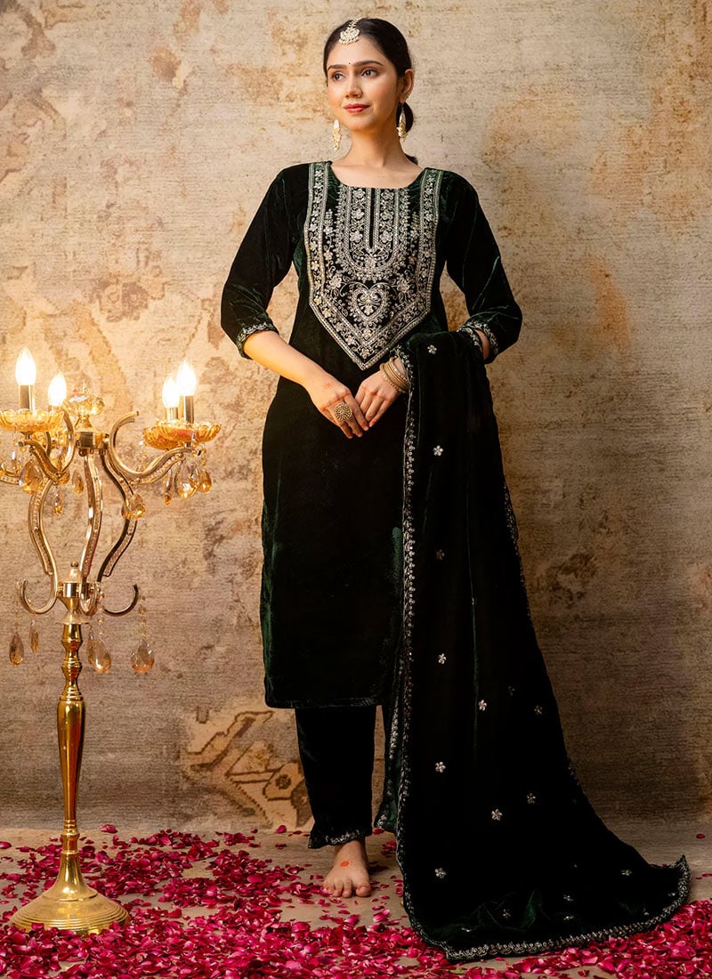 Green Velvet Embroidered Sequins Straight Pant Suit