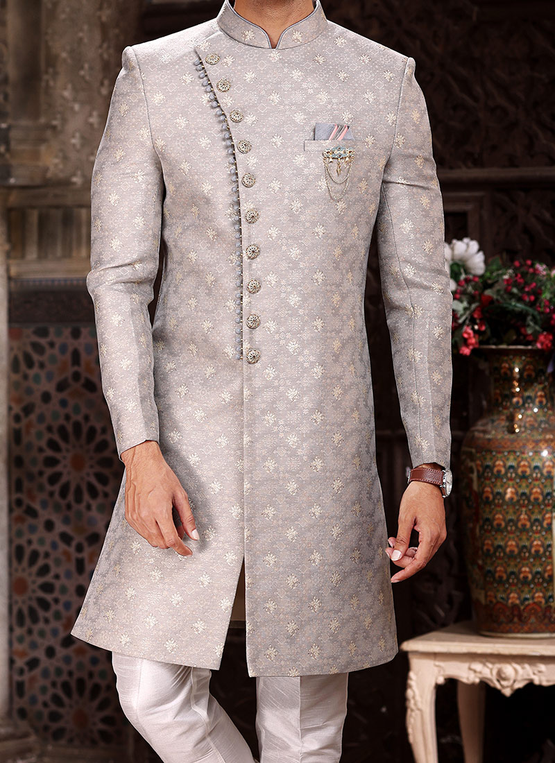 Sherwani Uomo In Jacquard Con Secchin – Set Completo Con Pantaloni In Seta Artistica, Abito Da Matrimonio Indo-Occidentale